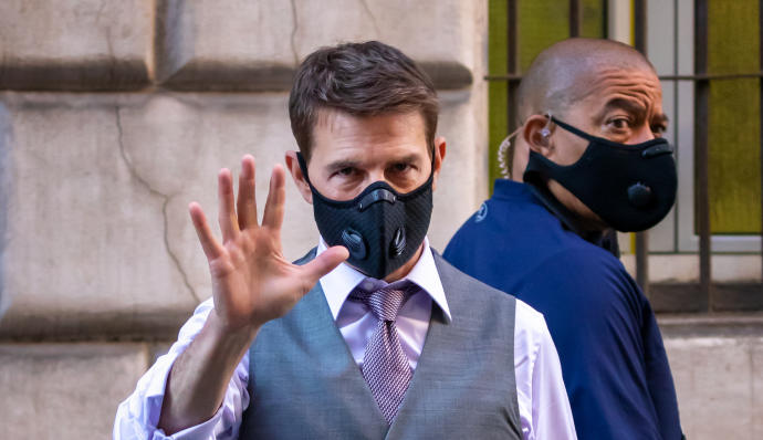 Tom Cruise wears the Sports mask sold by kibotek.com | kiboTEK